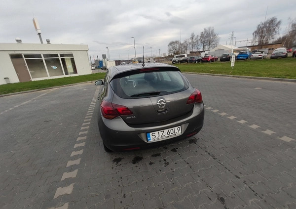 Opel Astra cena 17500 przebieg: 253000, rok produkcji 2010 z Żory małe 92